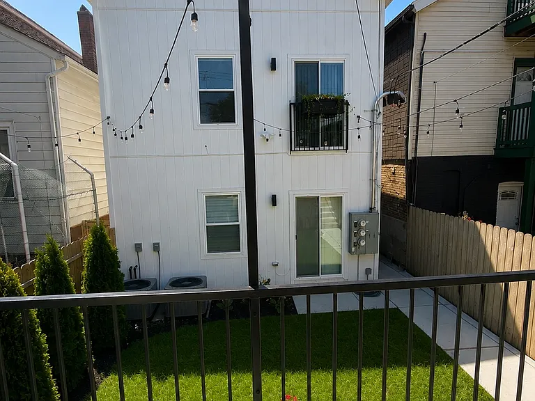 1810 W 23rd St #1 — Photo 20