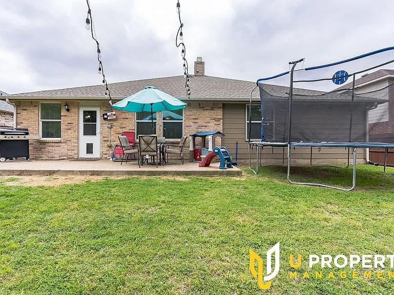 1515 Harvest Crossing Dr — Photo 26
