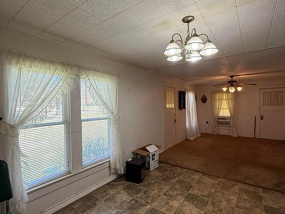 3rd image of 1156 Crabapple Rd
