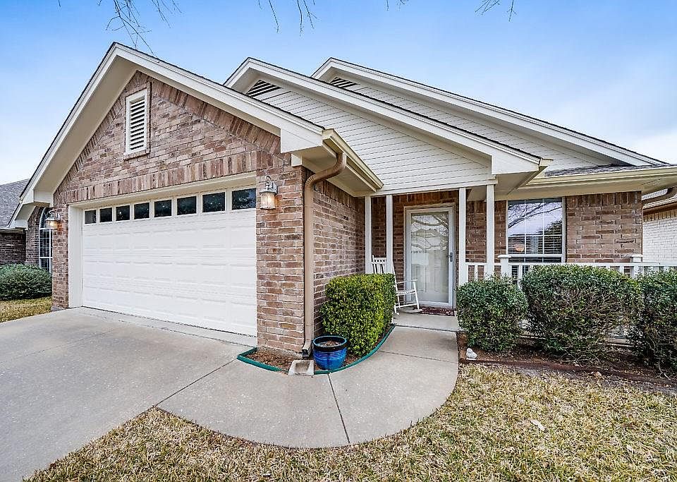 1st image of 1011 Dawn Ct