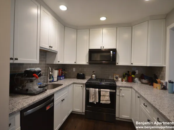 (undisclosed Address), Dorchester, MA 02124