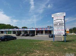 2 Warren Ct, Farmingville, NY 11738