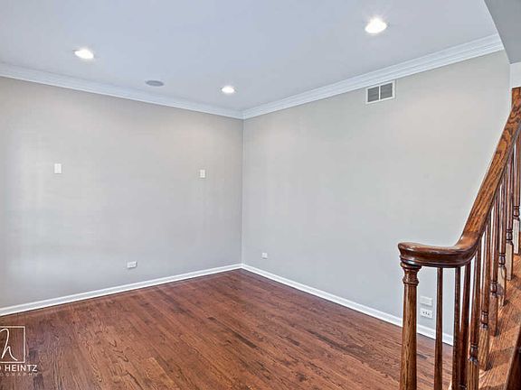 5th image of 3310 Banford Cir