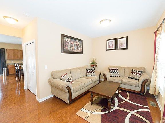 2nd image of 7473 Cypress Ct