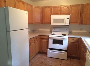 1109 Oak St, Ocean Springs, MS 39564