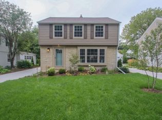 6109 N Shoreland Ave, Whitefish Bay, WI 53217