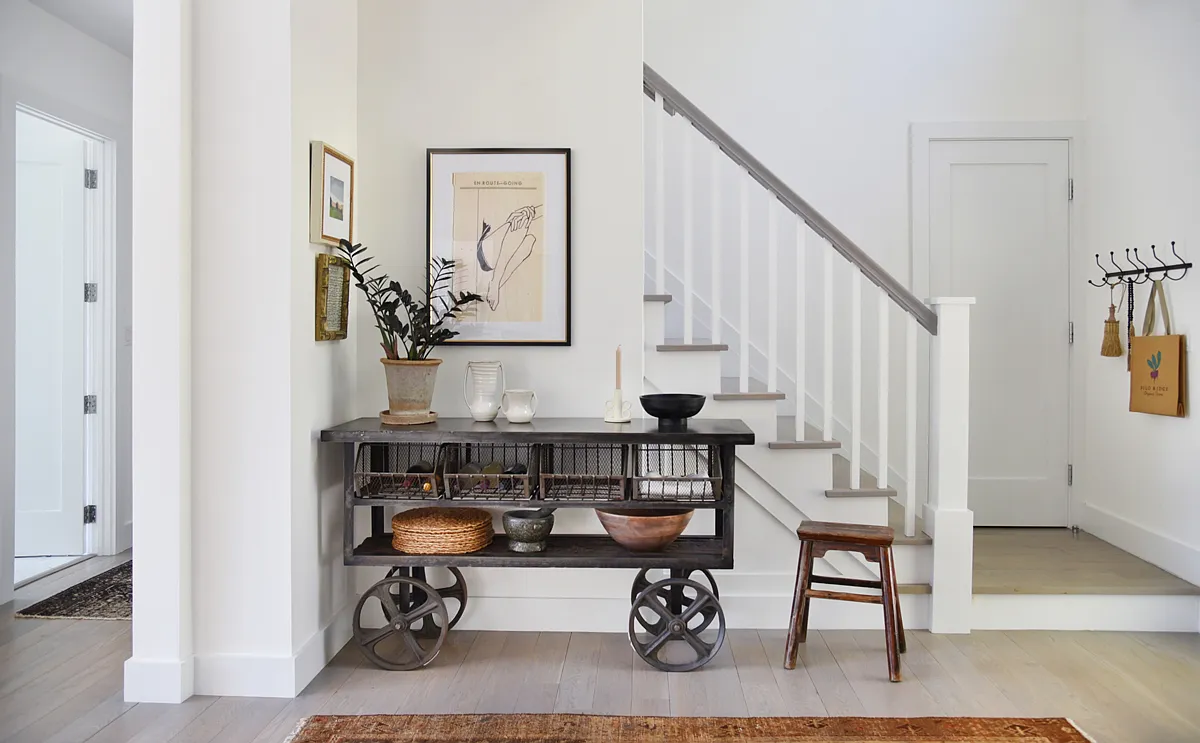 Quintessential Hamptons Summer Retreat — Photo 3