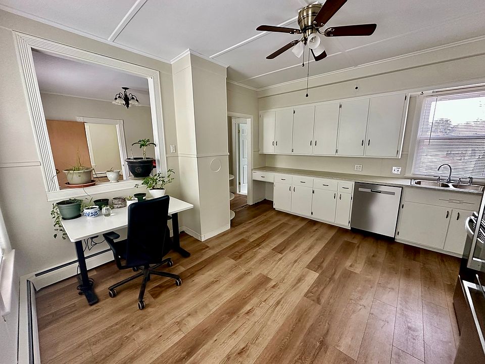 Apartment entrance into Kitchen