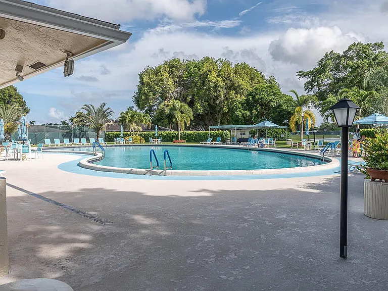 5061 Lakefront Blvd #B — Photo 33