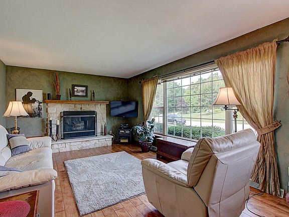 4th image of 4527 W Thorncrest Dr