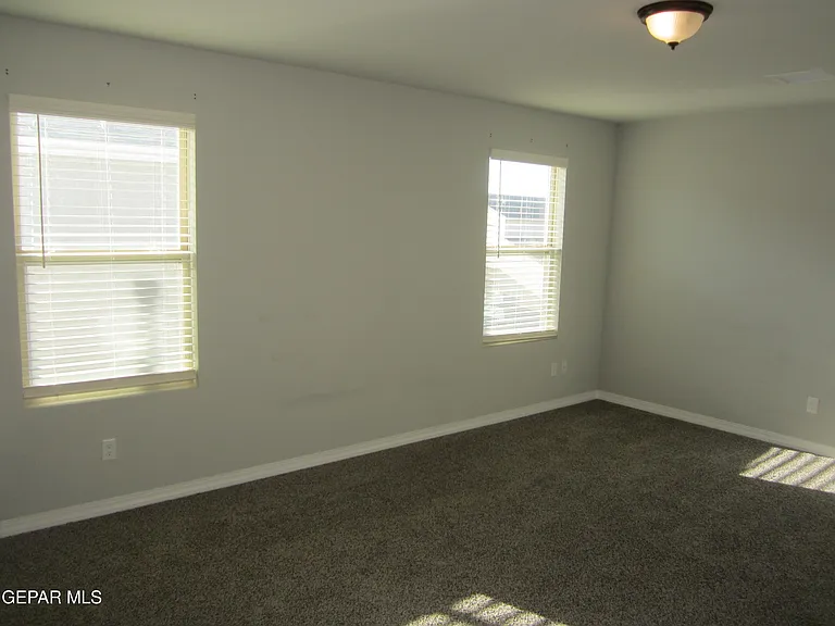 12253 Desert Cliff Ct — Photo 44