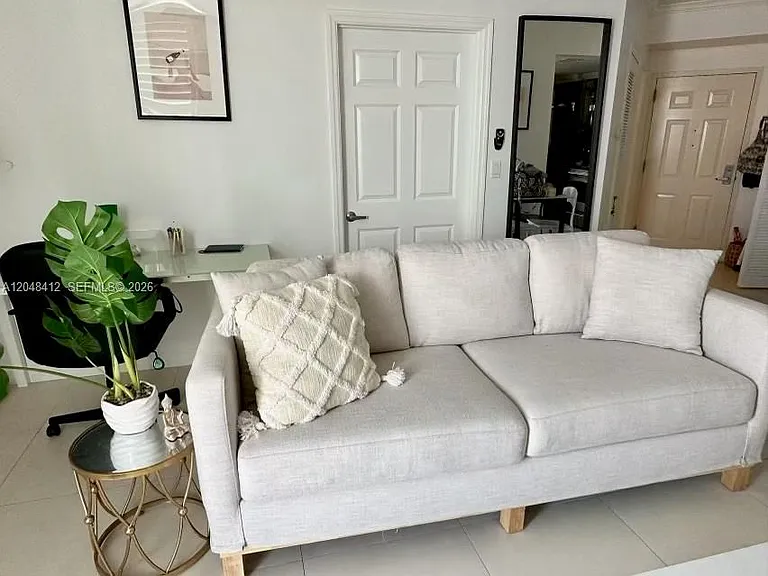 2600 SW 27th Ave #708 — Photo 13