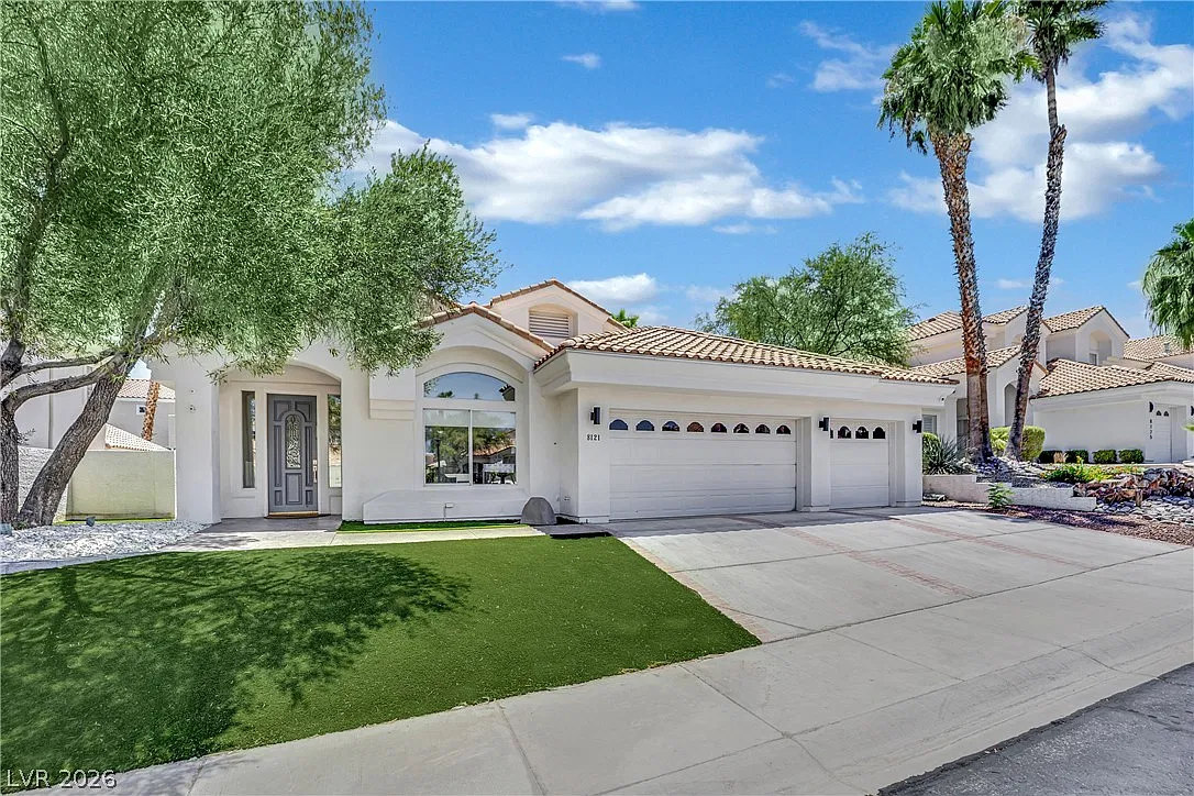 4 bed, 2.5 bath, 2588 sqft, $5,495 — Photo 3