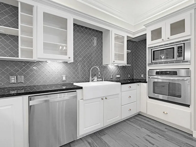 5323 Nolda St #D — Photo 8