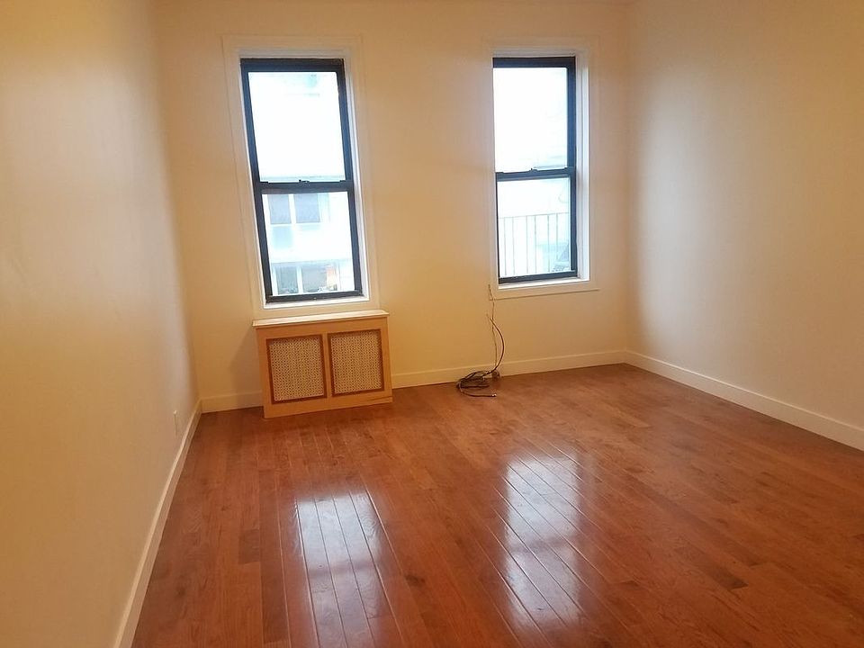 1st image of 463 W 44th St #5F
