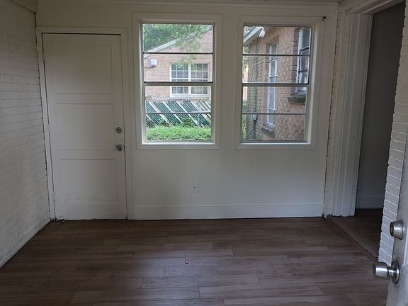 3rd image of 5430 Virginia Ave