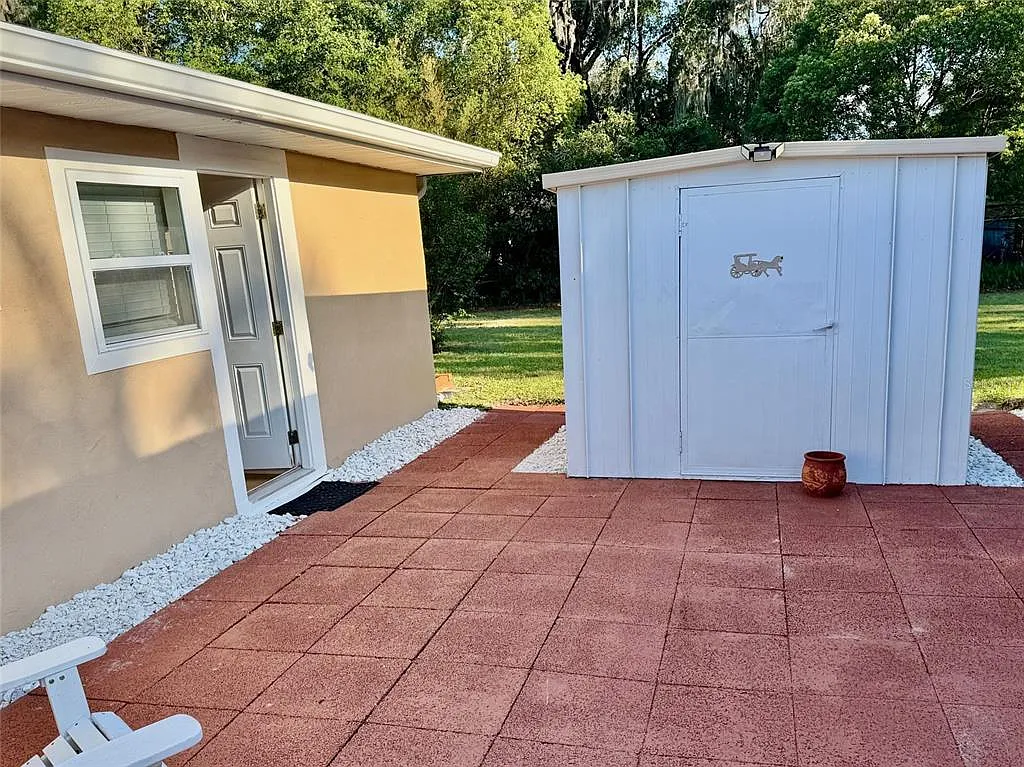 1 bed, 1.0 bath, 950 sqft, $1,395 — Photo 3