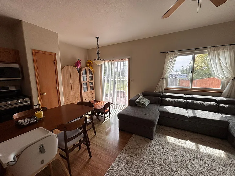 5476 Savannah St — Photo 13
