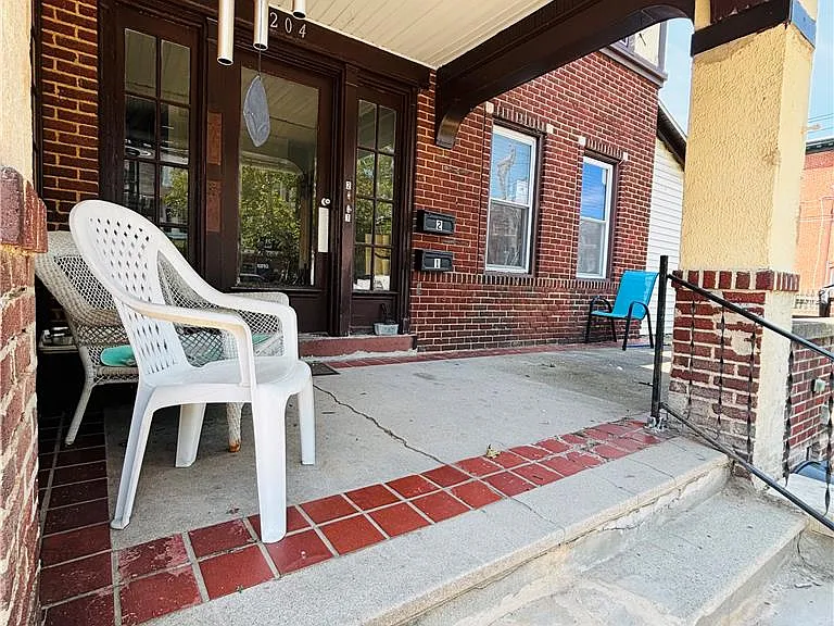 204 S 14th St #1 — Photo 2