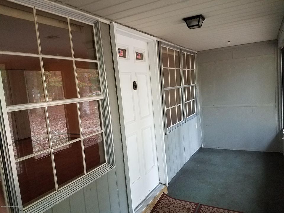 1st image of 301D W Malvern Ct #1004