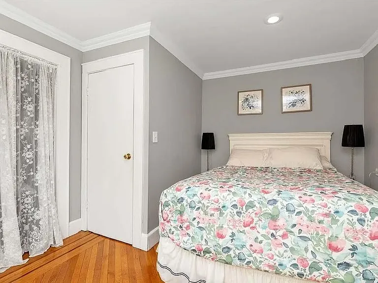 2900 Chester St #1 — Photo 12