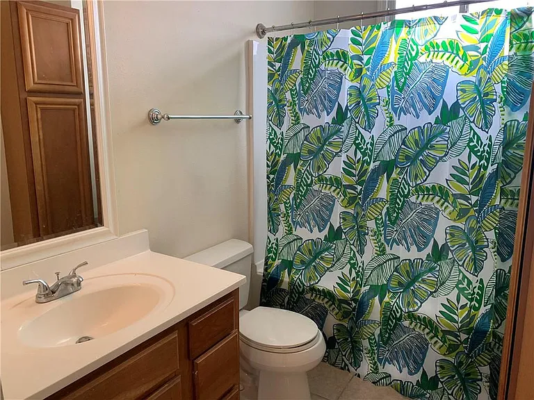 1225 1/2 Burdette St #1225 — Photo 9