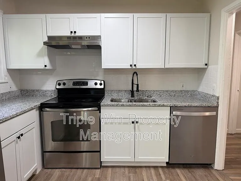 945 Paddock Dr — Photo 11