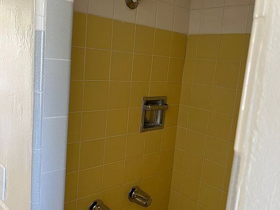 4th image of 1426 Pearl St #7439434