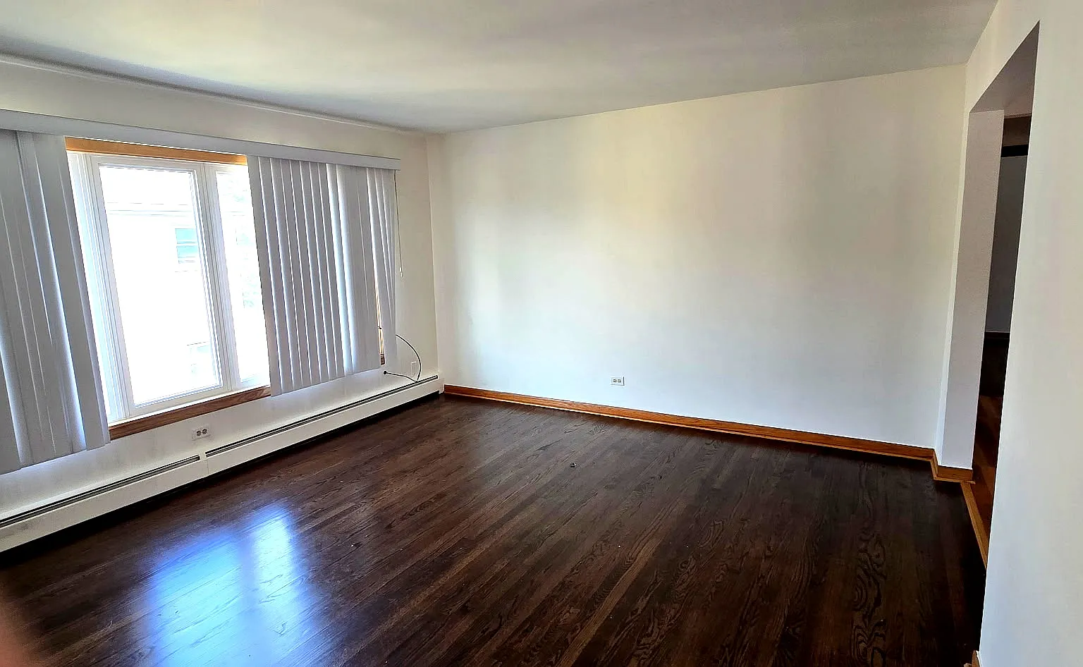 2 bed, 700 sqft, $1,700 — Photo 2