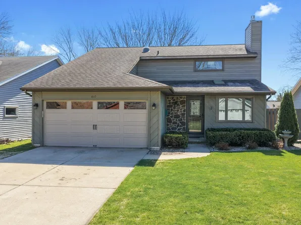 810 Flambeau Pl, De Pere, WI 54115