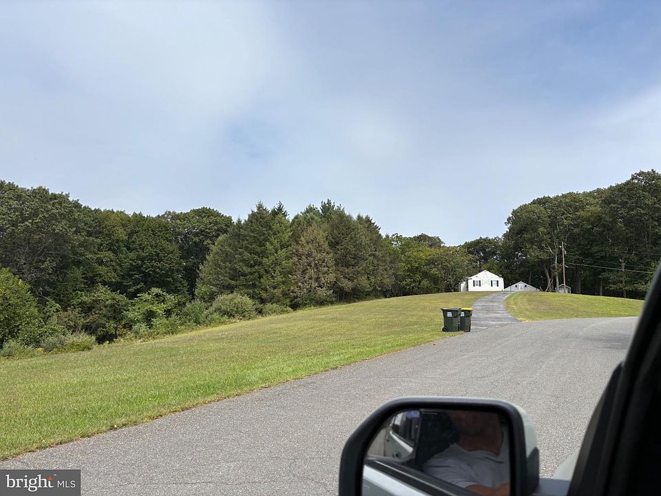 2nd image of 6642 Leah Dr