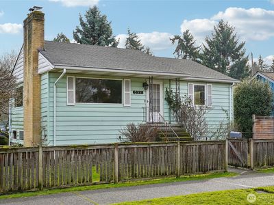 6628 Flora Avenue S, Seattle, WA, 98108