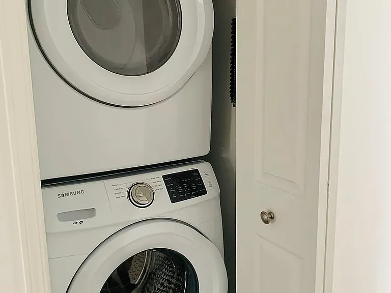 101 Madison St #4C — Photo 1