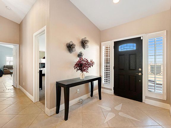 4th image of 1251 Riviera Cir