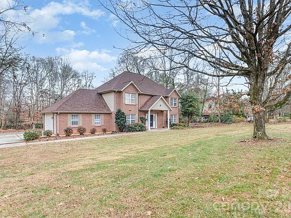 4th image of 570 29th Avenue Dr NW