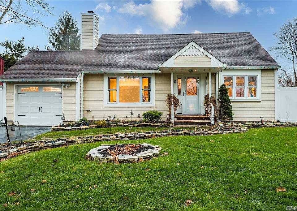 1st image of 8 Madsen Ln