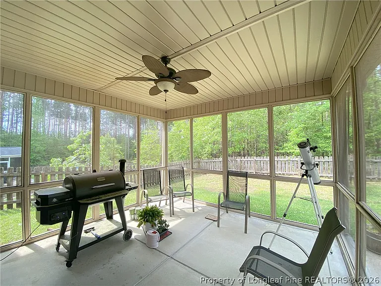 351 Maplewood Dr — Photo 14