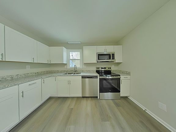 4th image of 43 Redbud Ct