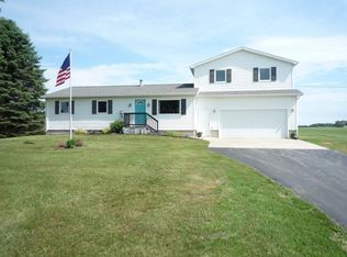 9667 E South County Line Rd, Saint Louis, MI 48880