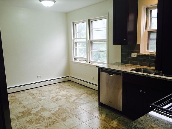 2nd image of 722 Mulford St APT 2