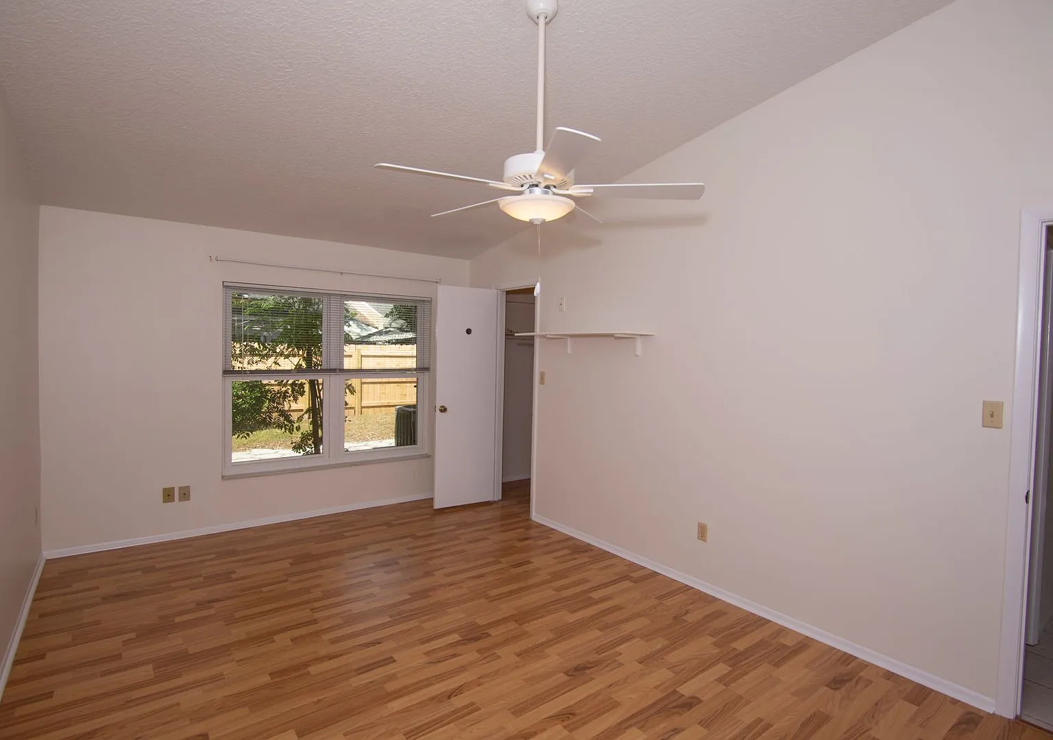 3068 Autumn Ct — Photo 3