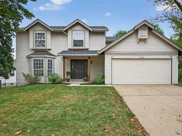 16672 Westglen Farms Dr, Ballwin, MO 63011