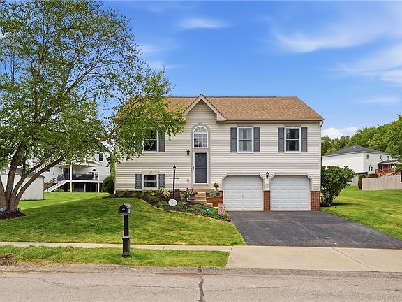 2nd image of 117 Carlye Dr