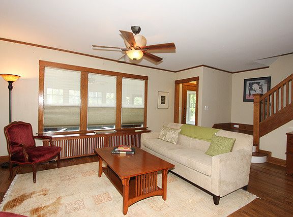 4th image of 824 S Kenilworth Ave