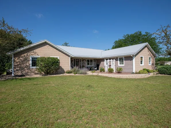 1500 Cardinal Cir, Rochester, IN 46975