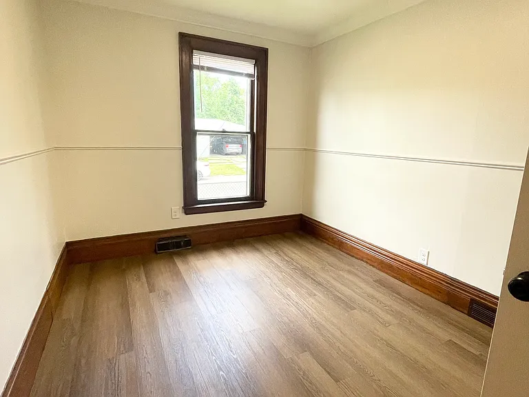 401 Dearborn St #1 — Photo 10