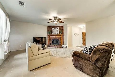 5th image of 5324 Vineyard Ln