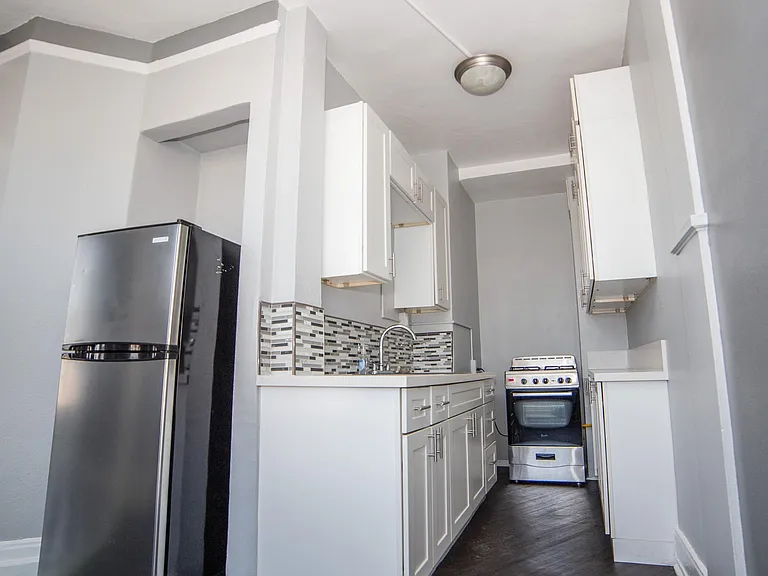 Westchester Place — Photo 17