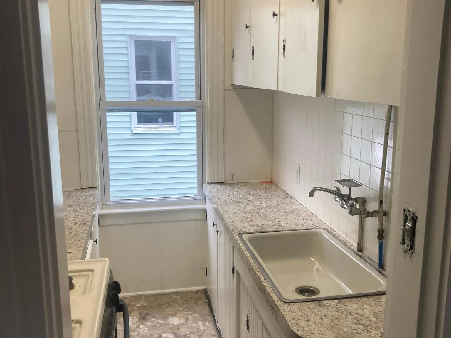 229 Cory St — Photo 3