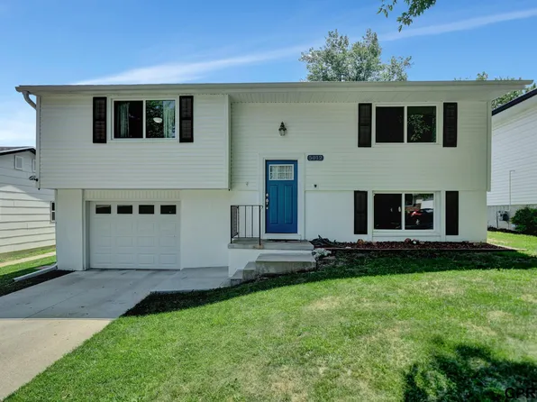 5012 Goldenrod Ln, Lincoln, NE 68512
